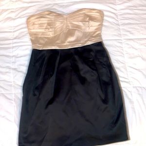 Sleeveless cream and black y2k dress